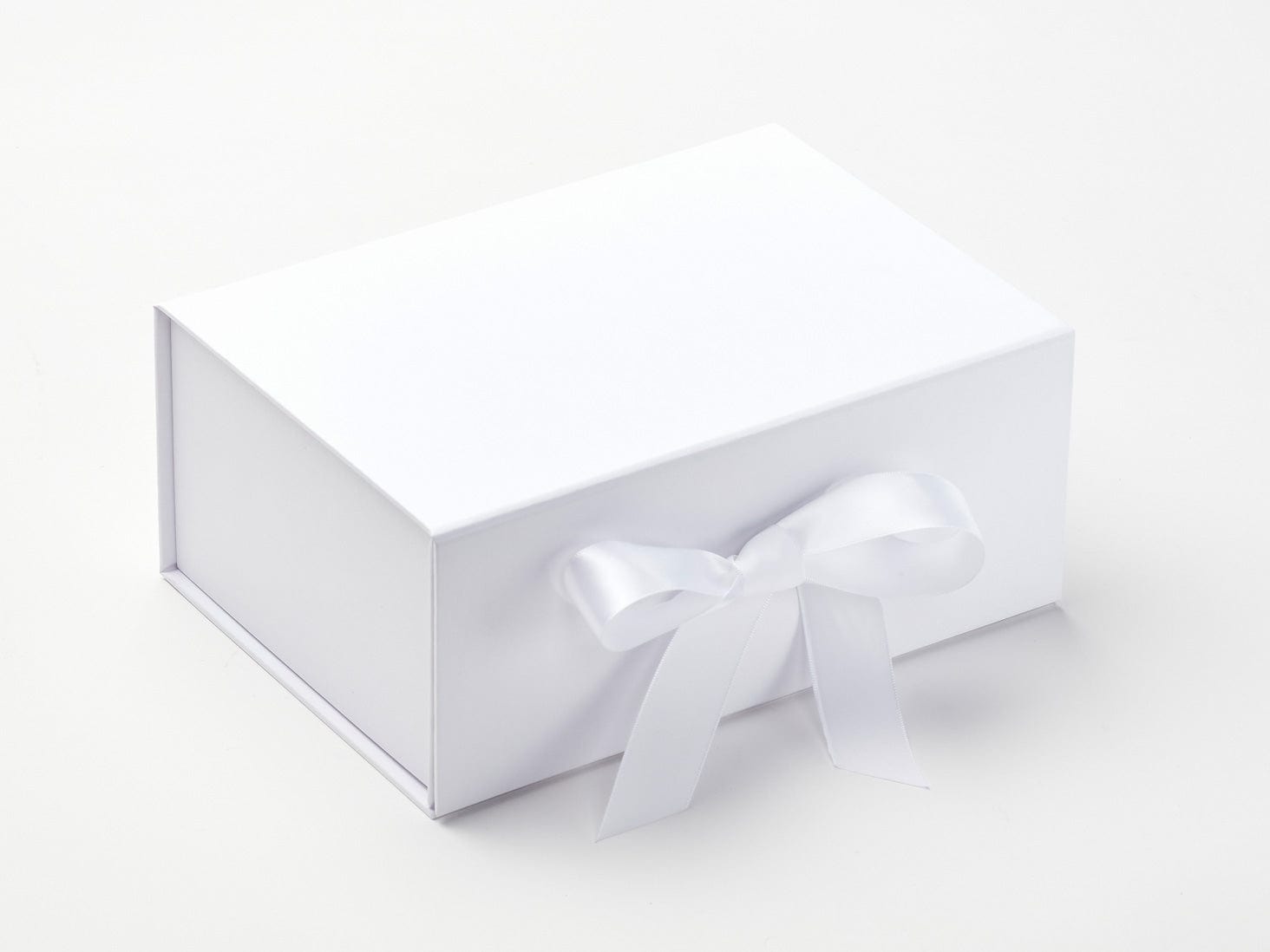 White A5 Deep No Magnet Changeable Ribbon Gift Box Assembled