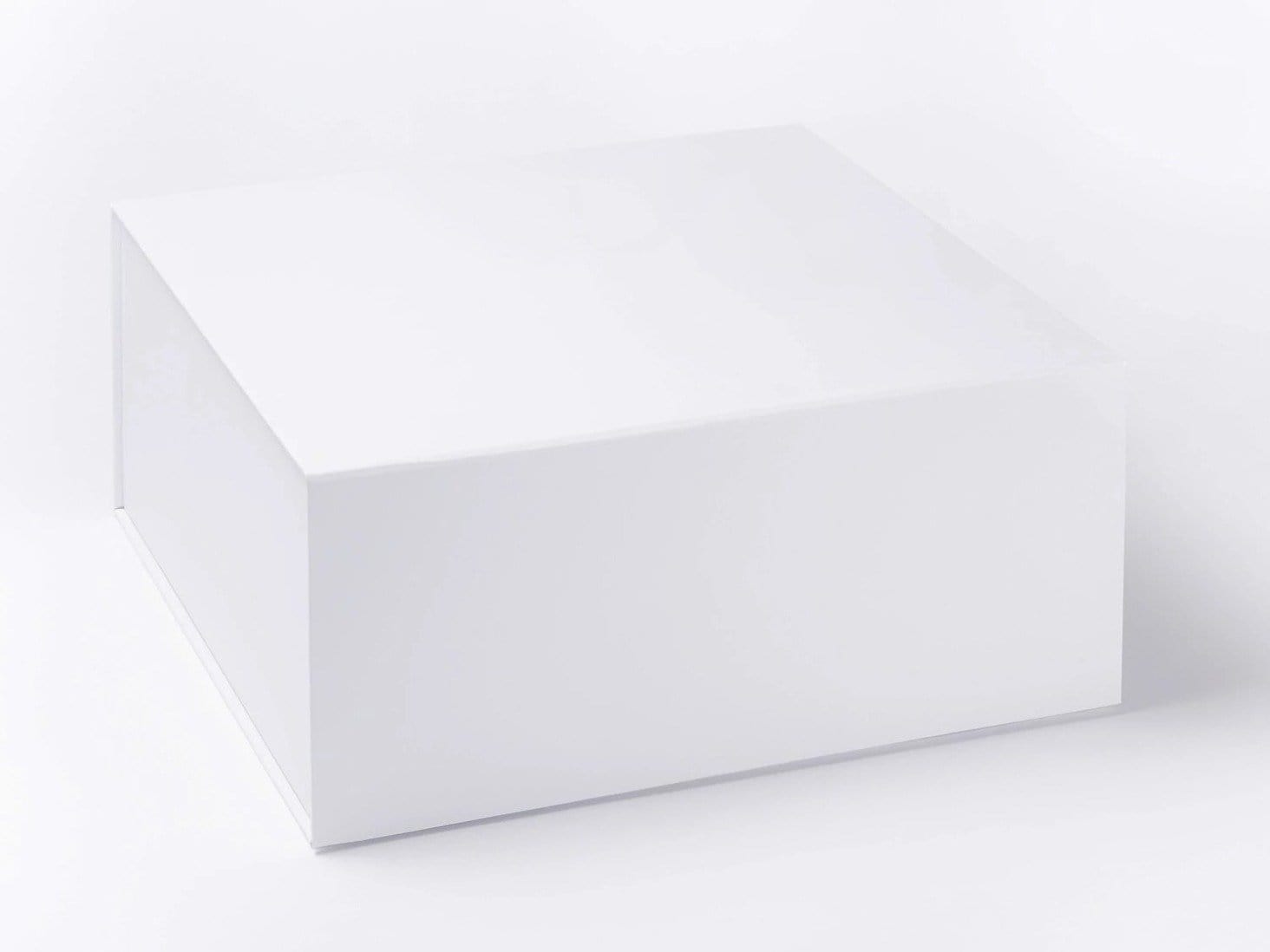 White Extra Large Deep Gift Boxes with Magnetic Closure
