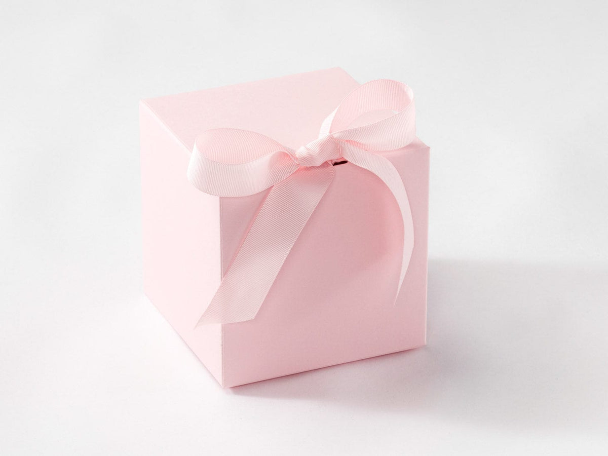 Pale Pink Large Cube SoftBox Supplied With Ribbon