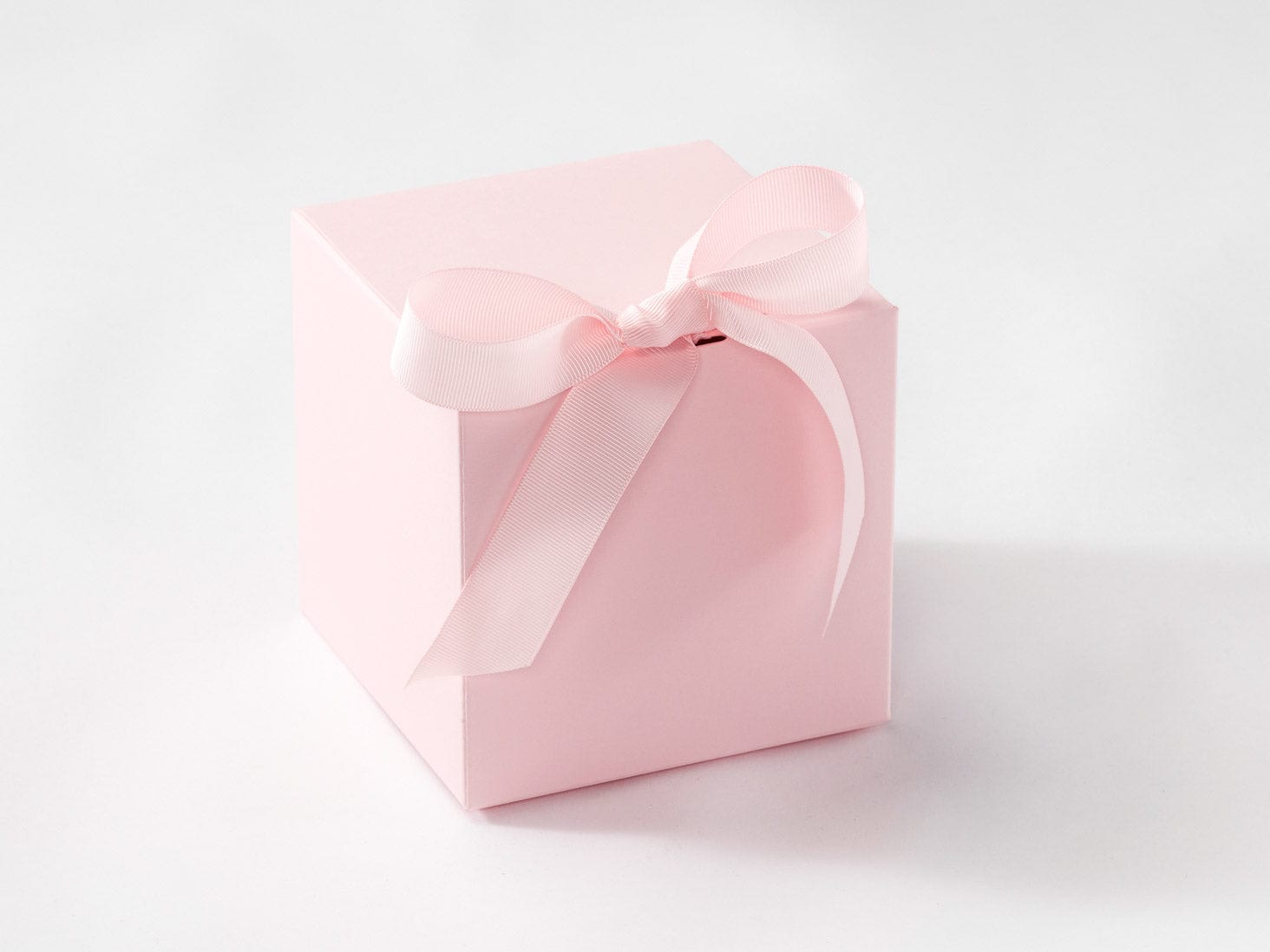 Sample Pale Pink Large Cube SoftBox with changeable ribbon