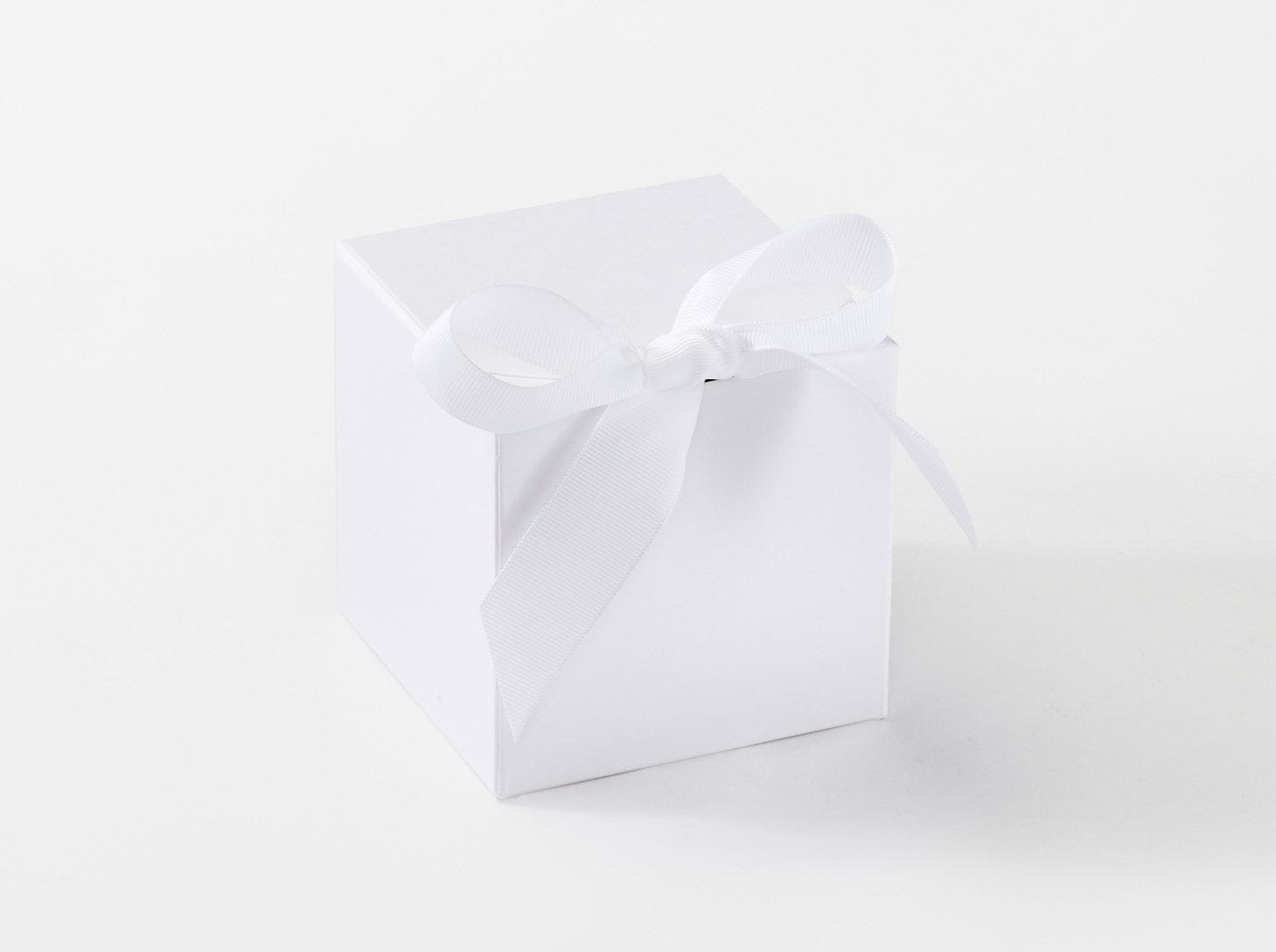Sample White Small Cube SoftBox with changeable ribbon | Foldabox UK ...