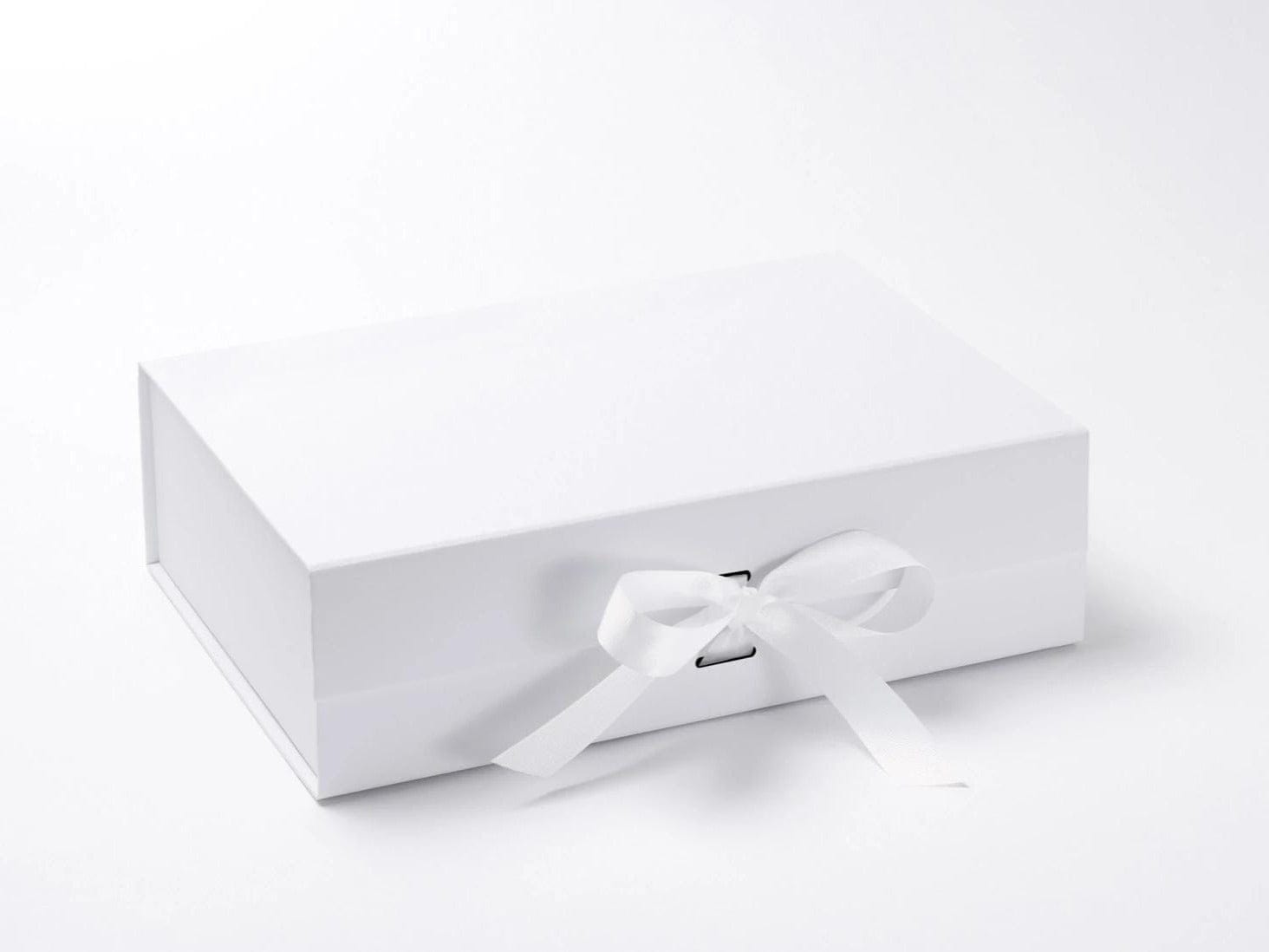 White A4 Folding Gift Box with Magnets and Changeable Ribbonn