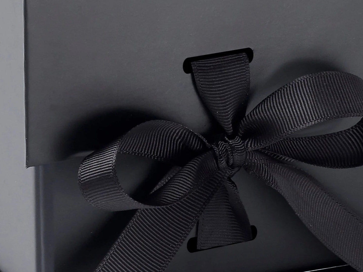 Black Large Cube gift box with changeable ribbon detail
