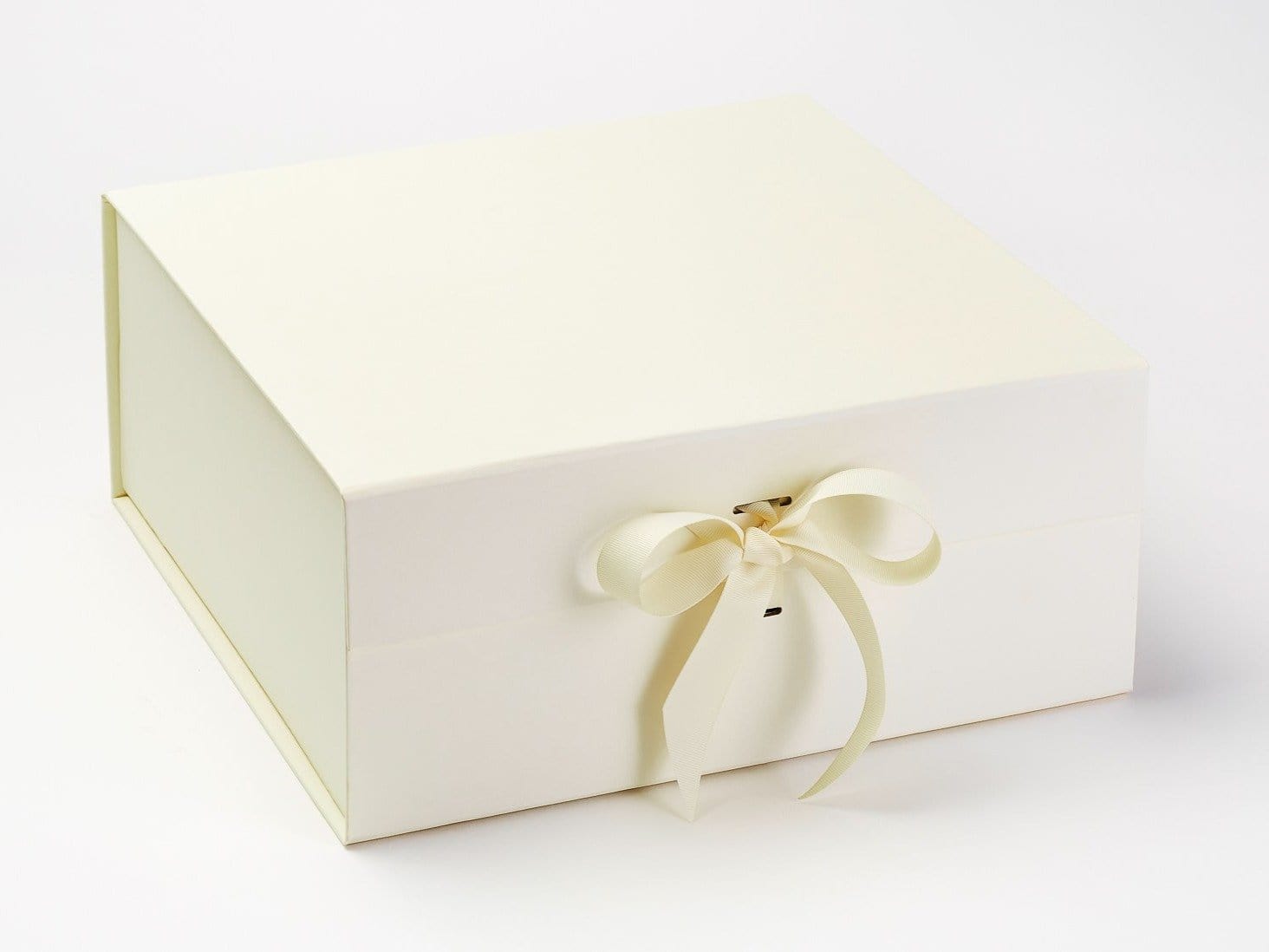 Ivory XL Deep Luxury Gift Box Sample
