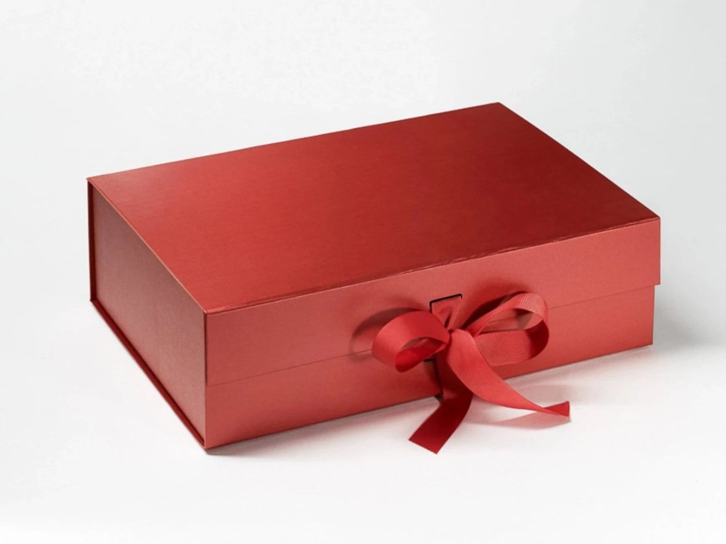 Red A4 Deep Slot Gift Box with magnetic snap shut closure
