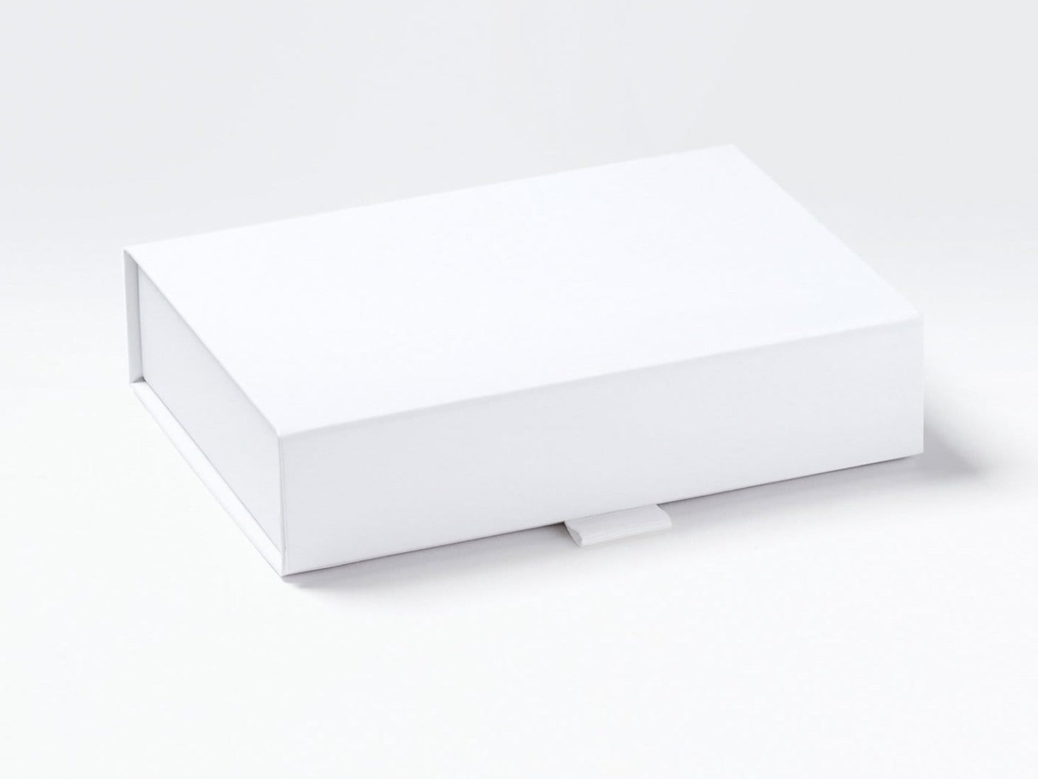 White A6 Shallow Gift Box Sample Assembled