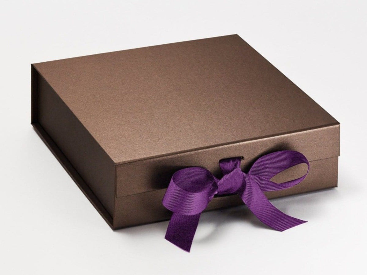 Ultra Violet Ribbon featured with Bronze Slot Gift Box with changeable ribbon