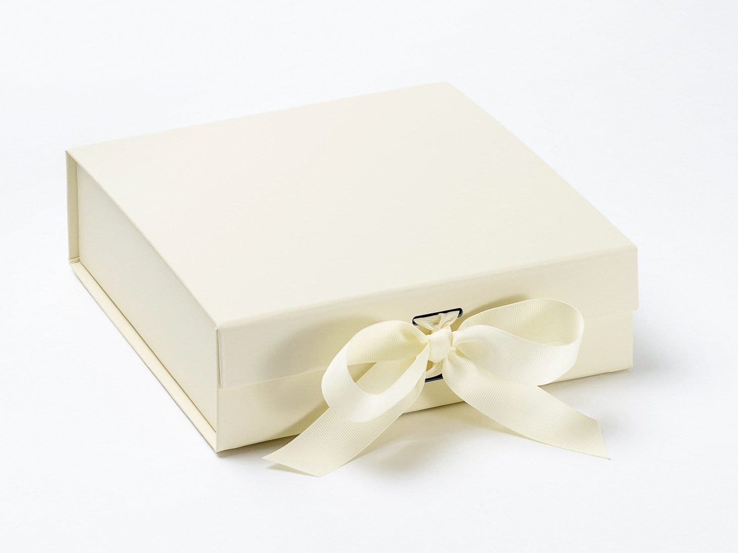 Ivory Medium Gift Boxes with Changeable Ribbon from Foldabox UK 