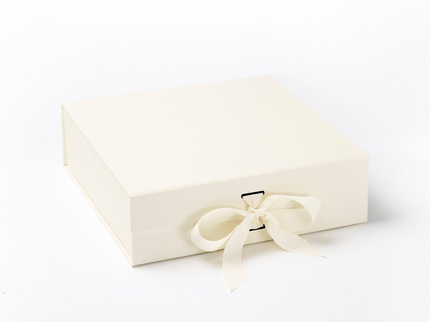 Wholesale Ivory Large Gift Boxes and Keepsake Baby Boxes | Foldabox UK ...