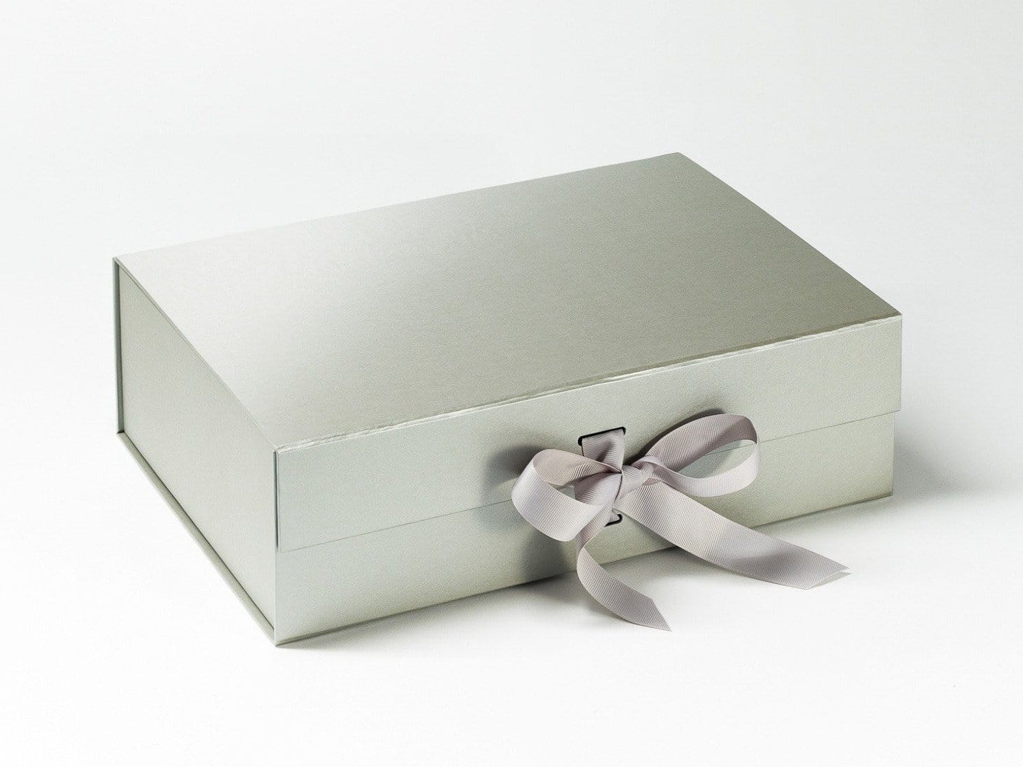 Foldabox UK Sample Pearl Silver A4 Deep Folding Gift Box with changeable ribbon