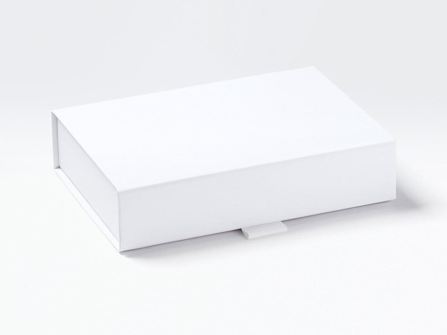 White A6 Shallow Gift Box Assembled